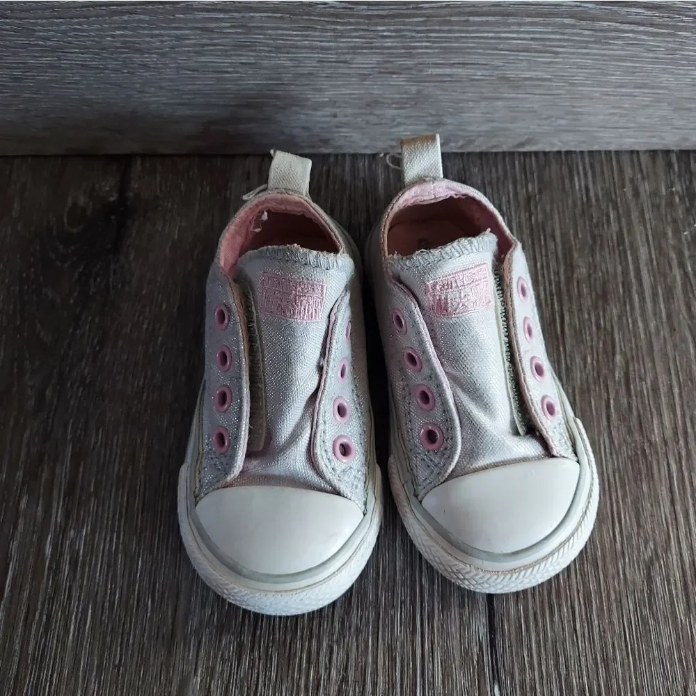 Converse sneaker hook